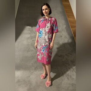 Vintage 70s floral Pink HOUSE Dress with Blue Accents, tie top and zipper front